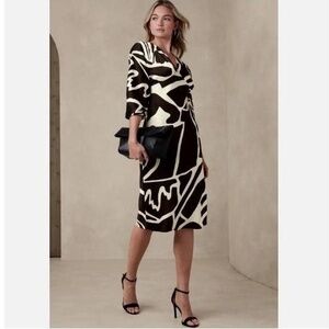 Banana Republic Blousant Sleeve Midi Dress‎ Size 6 Abstract Print Black Cream